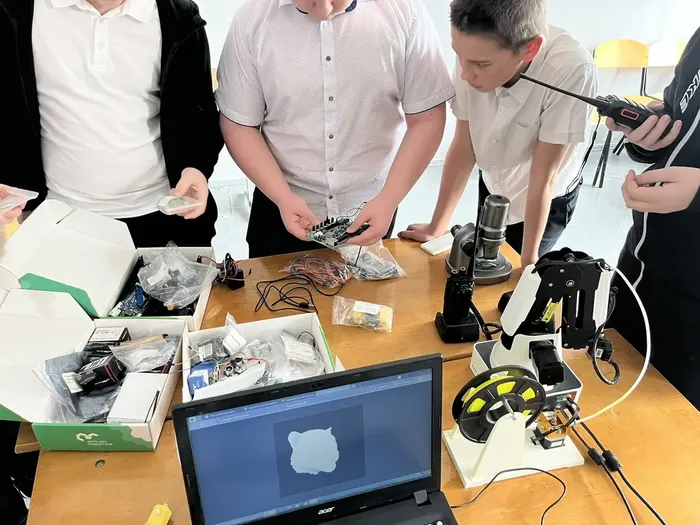 2cdb5dc5-f965-4a08-8a1d-a61e36d5e065